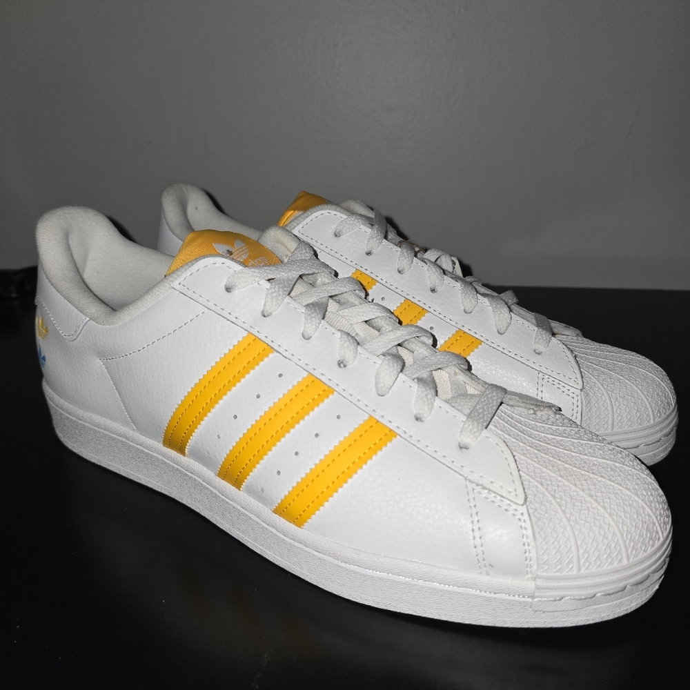Adidas Superstar "Team College Gold"
